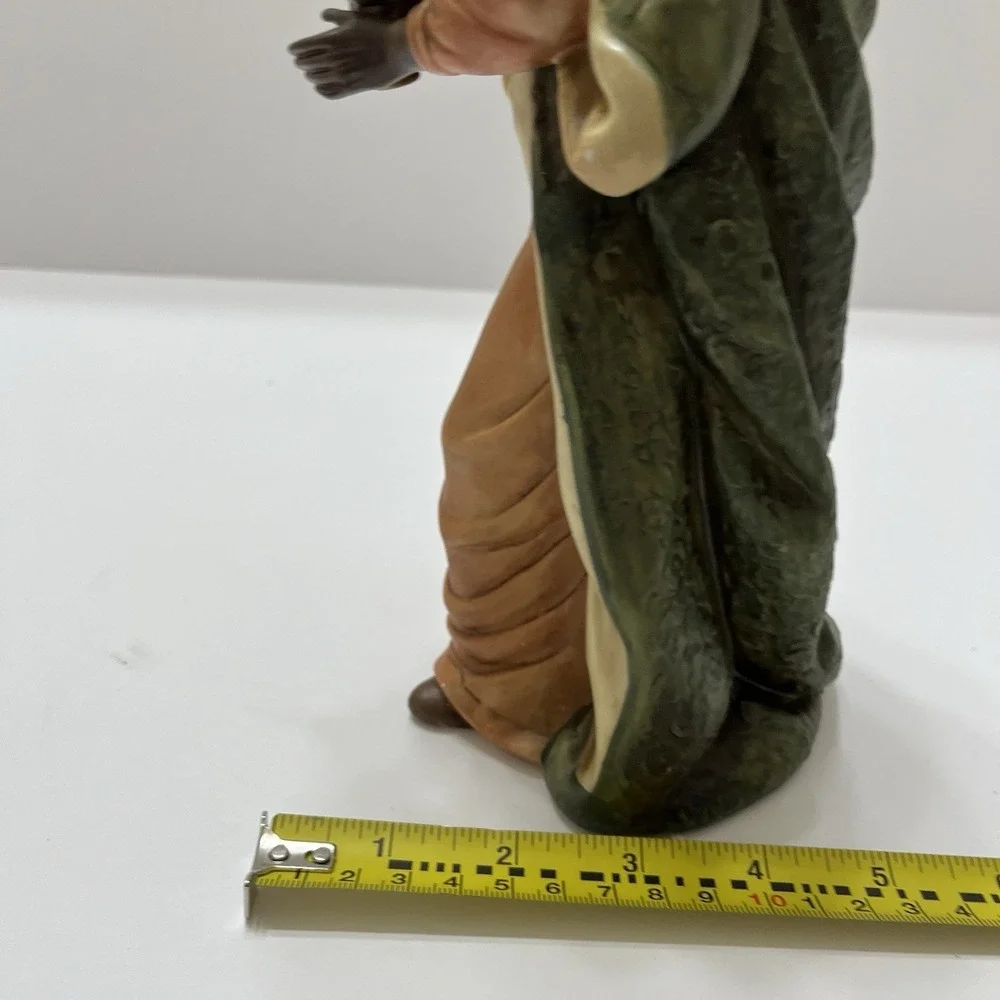 Christmas Grandeur Noel Porcelain Nativity Wise Man Replacement Figure 1999